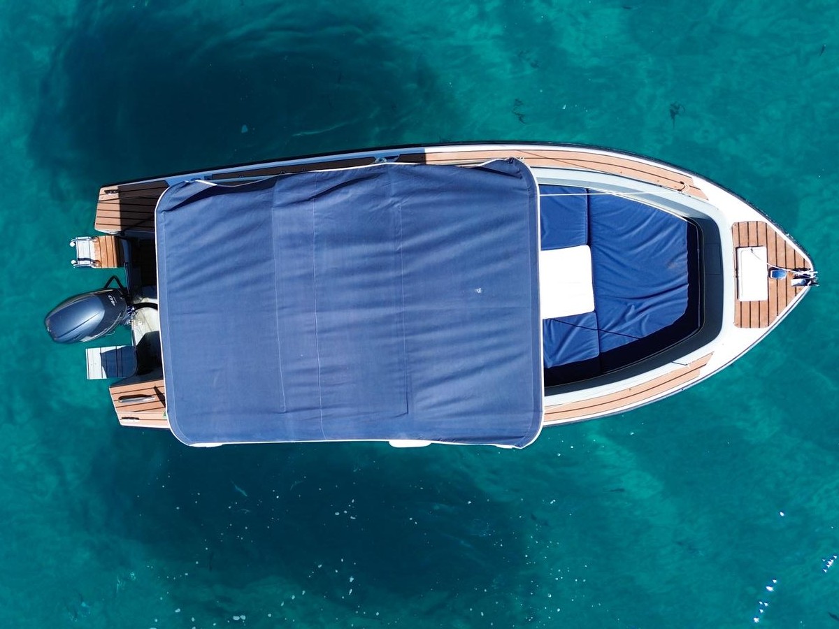 Tour in barca open davanti alla Sella del Diavolo